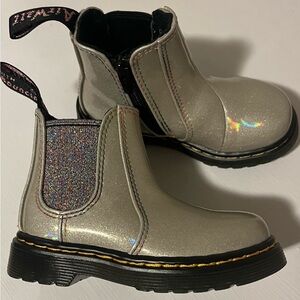 TODDLER SIZE 7 SPARKLE RAYS CHELSEA BOOTS
